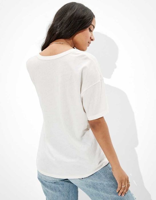 back view of the model showcasing the outfit