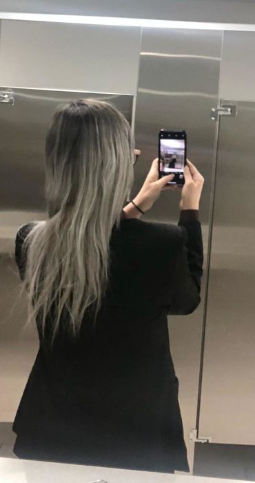 Reviewer photo of bleached, dry hair
