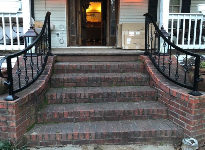 The reviewer’s brick steps before cleaning, looking dirty and worn.