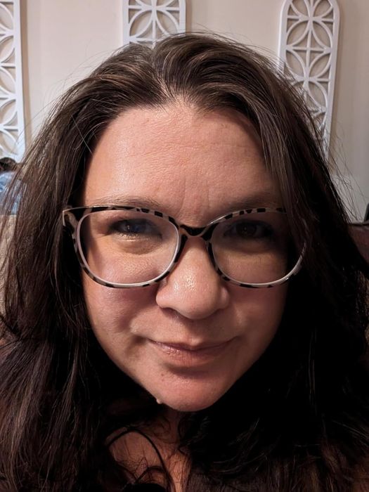 The reviewer’s hair after using the dry shampoo.