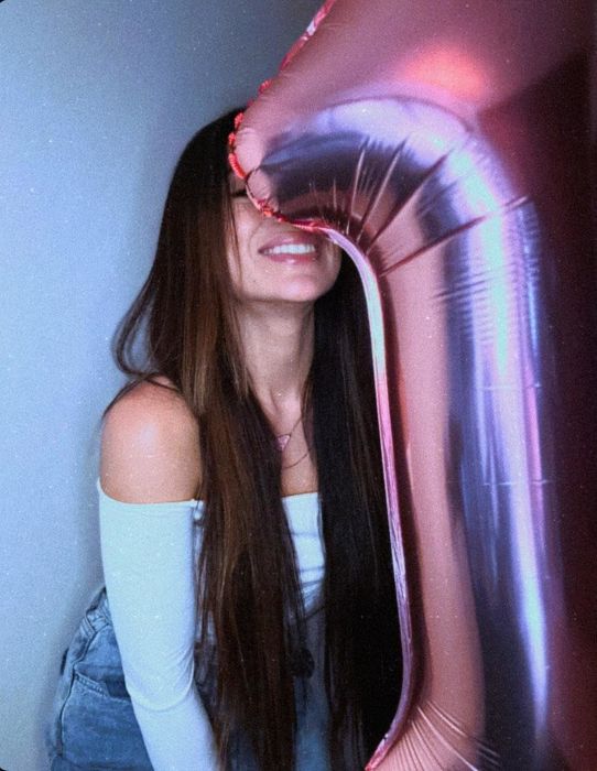 The reviewer's hair after applying the spray.