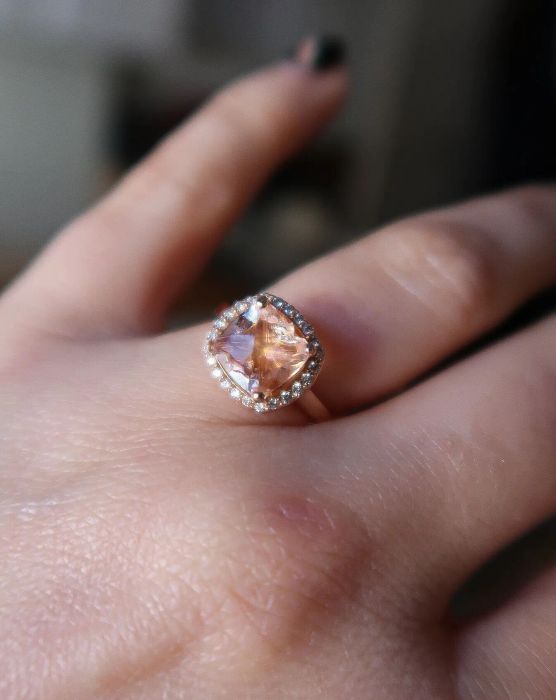 The same stunning ring
