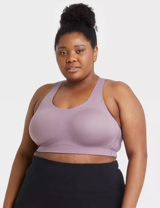 model wearing mauve sports bra