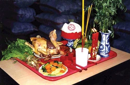 Liệu cúng giao thừa ngoài trời tại chung cư có thật sự cần thiết? Xem hình ảnh để hiểu rõ hơn.