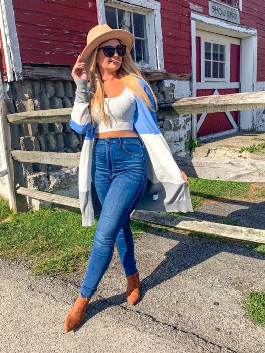 The reviewer styles a long cardigan with three distinct color blocks.