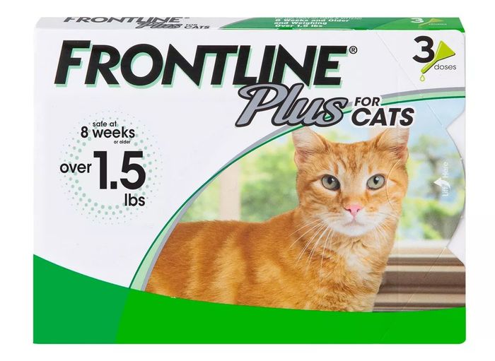 Frontline Plus for cats packaging featuring an orange cat, suitable for cats over 1.5 lbs and 8 weeks old, includes a 3-dose supply