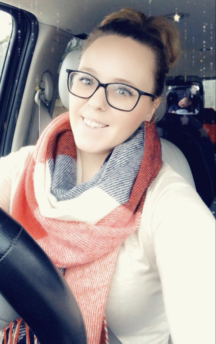 Another close-up shot of a reviewer wrapped in the scarf.
