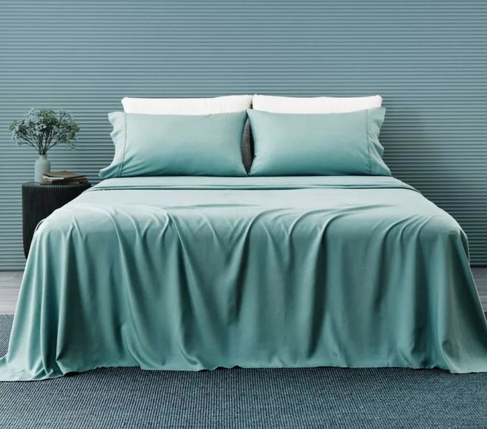 The bright turquoise blue sheets