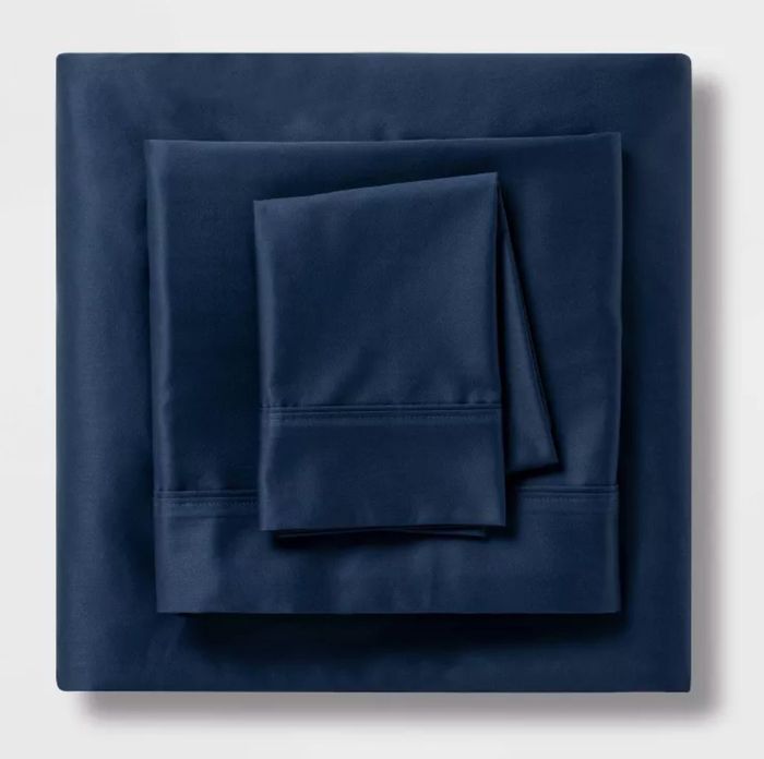 The deep green sheets