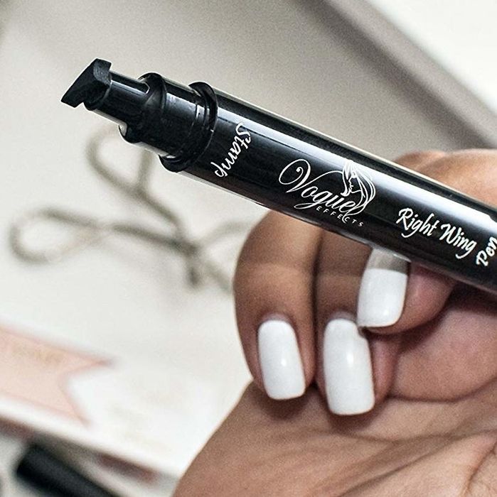 Winged eyeliner stamp