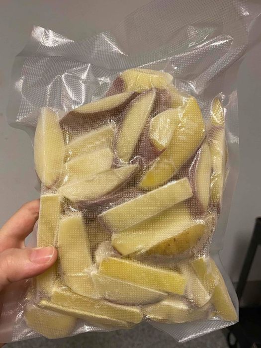 Image of vacuum-sealed food shared by a reviewer