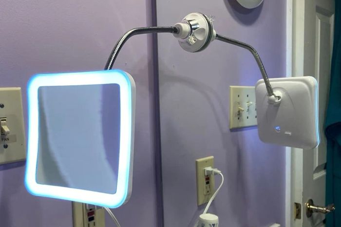 Reviewer image highlighting the illuminated vanity mirror