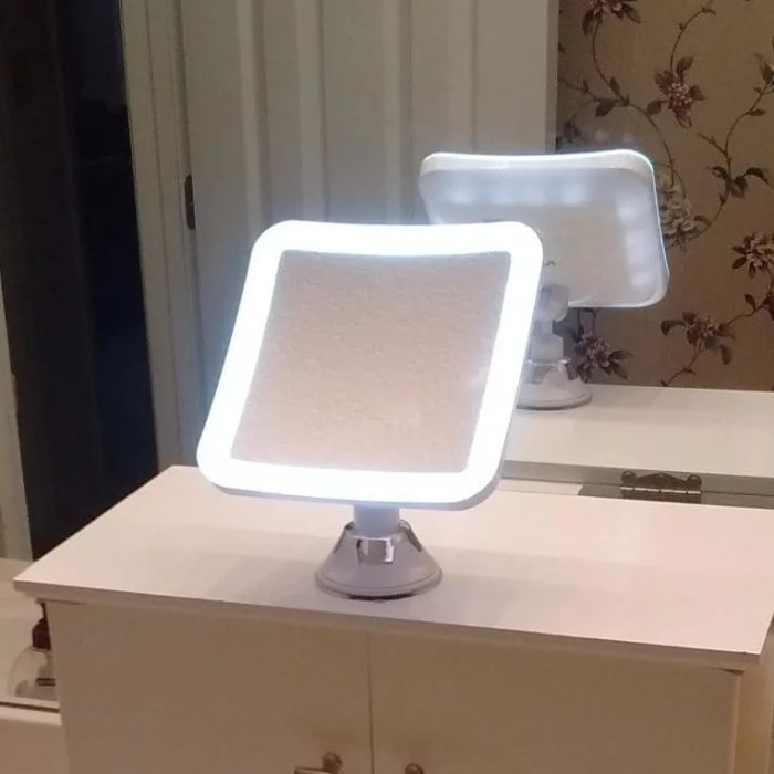 Reviewer image of lit mirror