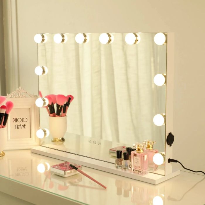 The illuminated vanity mirror
