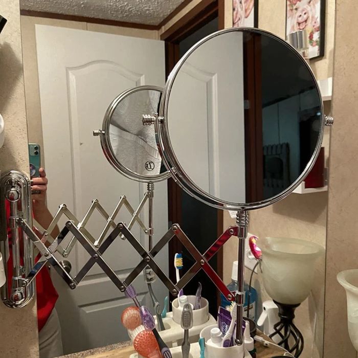 Reviewer image of extended mirror