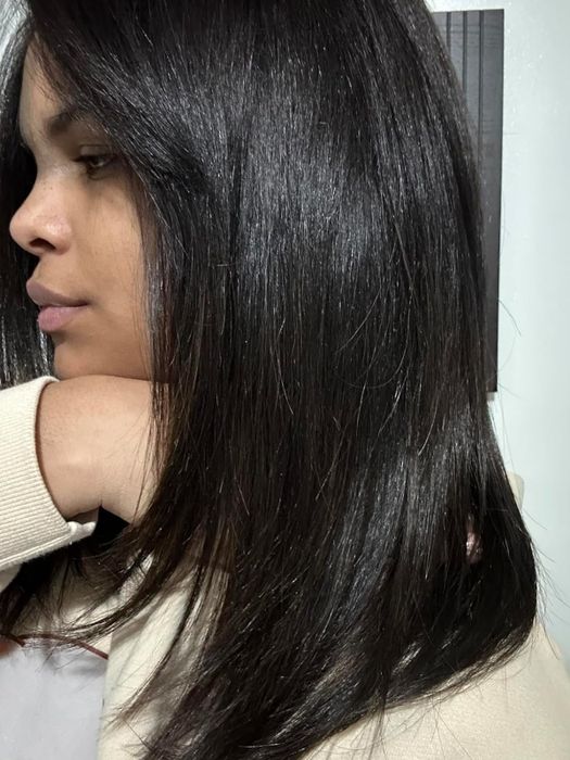 A reviewer's hair after applying the treatment.