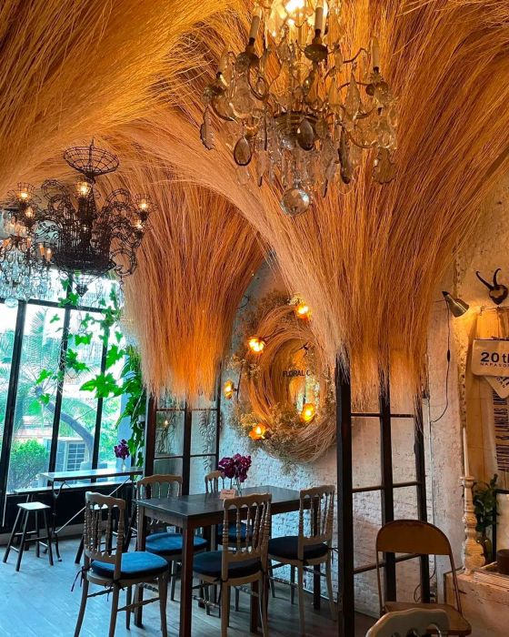 https://www.facebook.com/floralcafe.napasorn/
