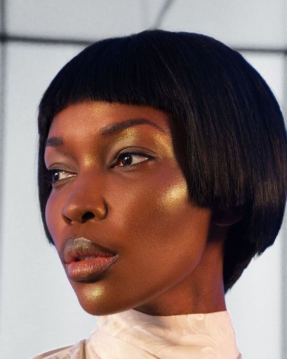 A model wears the Big Bang shade.