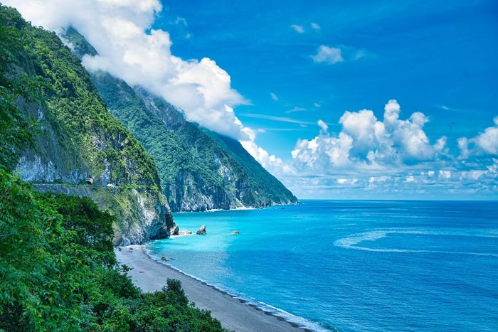 อุทยานแห่งชาติชายฝั่งตะวันออก เมืองฮวาเหลียน ไต้หวัน (ภาพจาก iStock)
