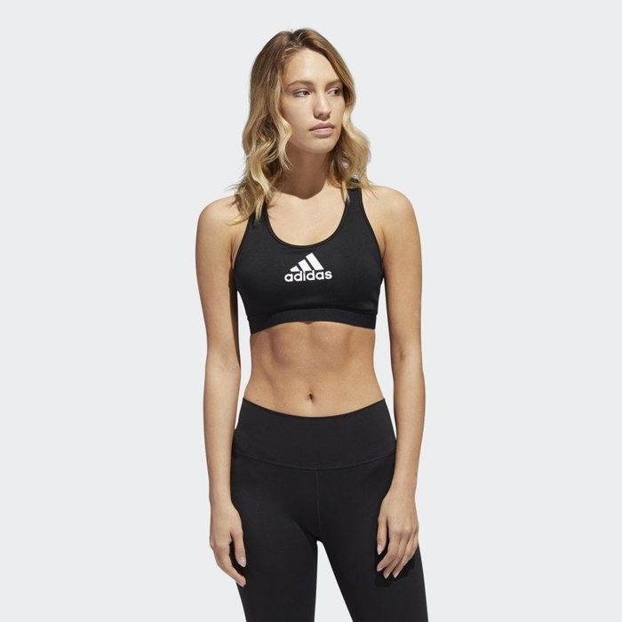 front view of the model wearing the sports bra in black