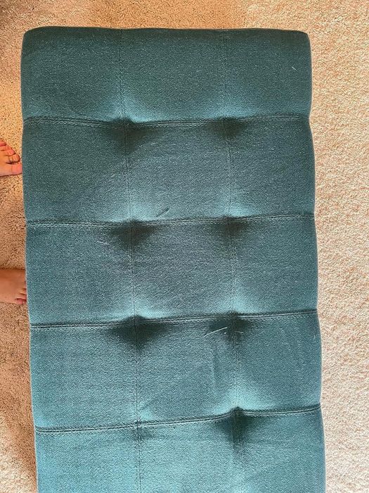 The same bench now completely free of any pet fur