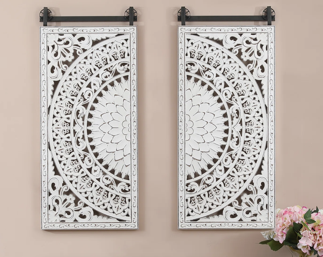 The two-piece floral wall art set
