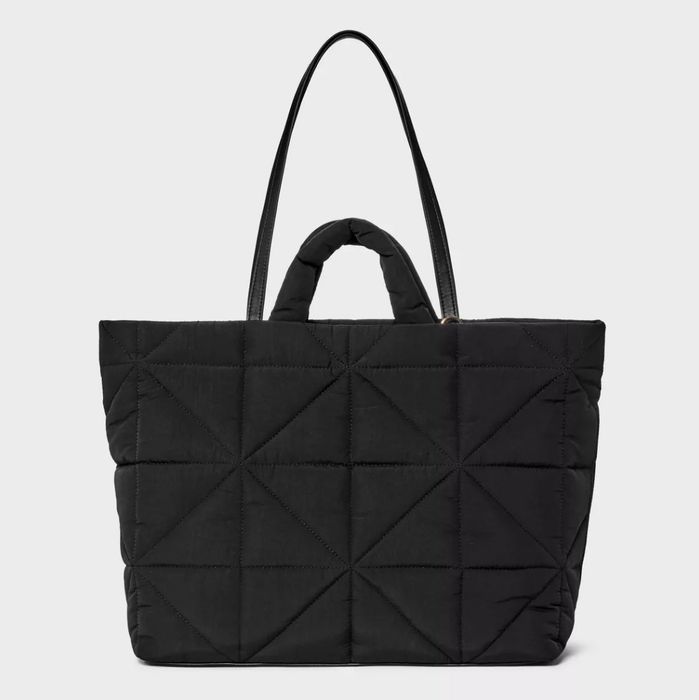 The black handbag.