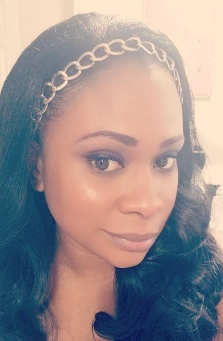 Reviewer showcasing the results of using the NYX eyebrow pencil for perfectly shaped brows