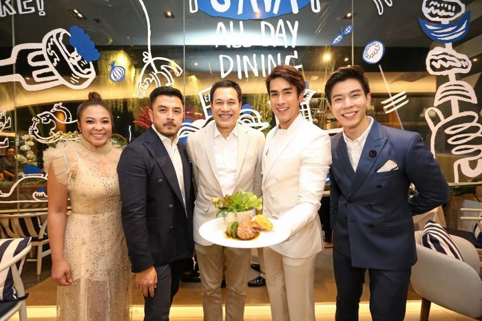 คนดังร่วมเฉลิมฉลองครบรอบ 3 ปีของโซนไดนิ่ง เอ็มควอเทียร์
