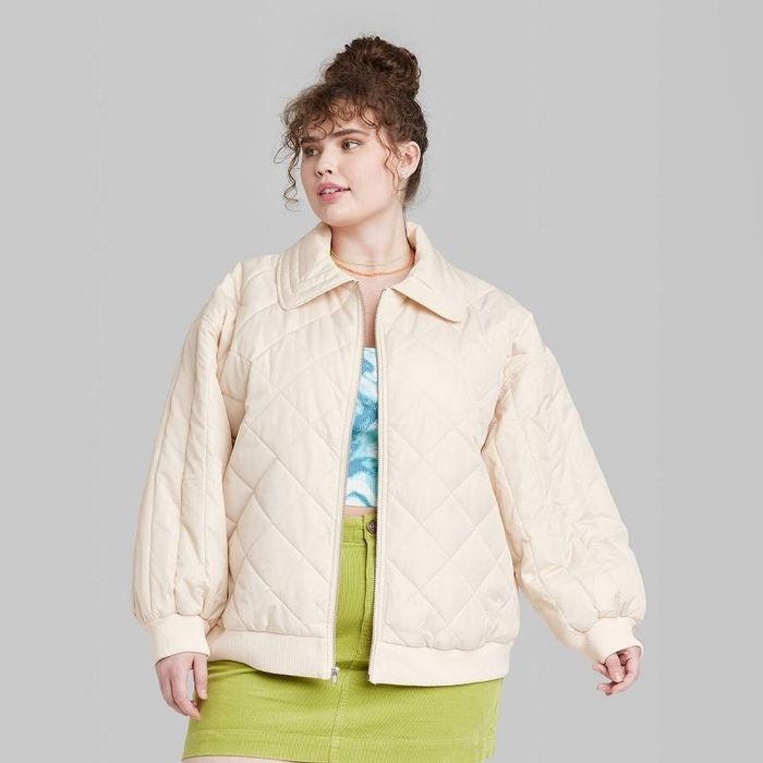 A model flaunting the off-white quilted bomber jacket.