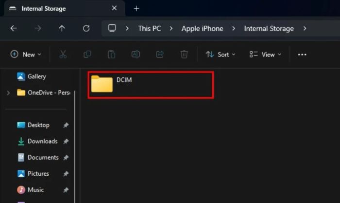 Mở thư mục DCIM trên máy tính của bạn
