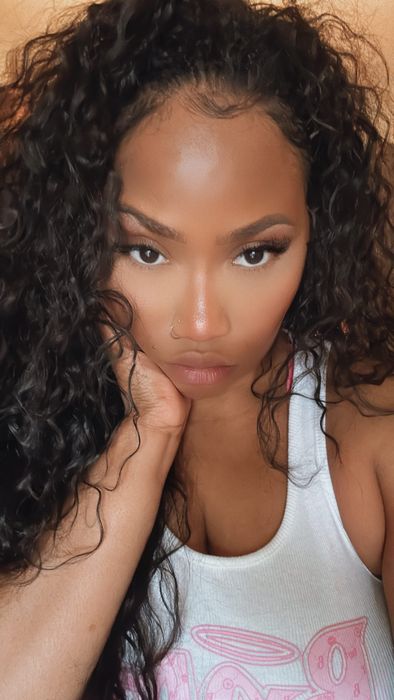 Jordan rocking a synthetic wig.