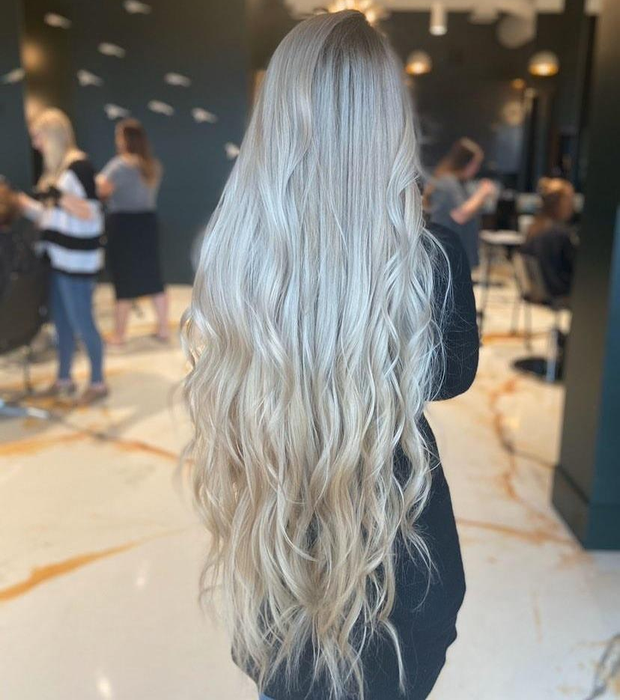 The reviewer’s hair after using the brush to detangle