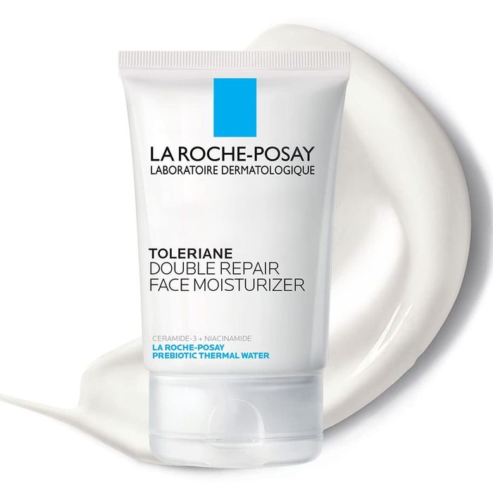 The tube of the face moisturizer on display