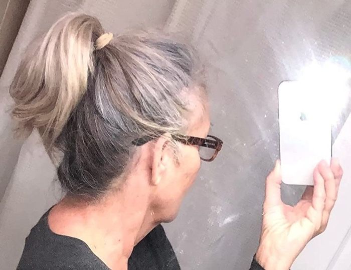 Reviewer sporting the blondie hair tie