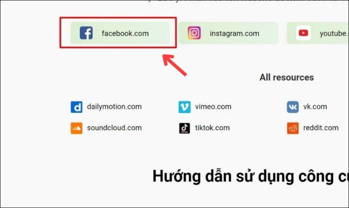 Chọn Facebook từ giao diện chính của trang web