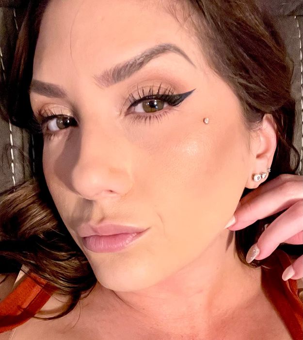 Close-up of a reviewer’s makeup after using the primer.