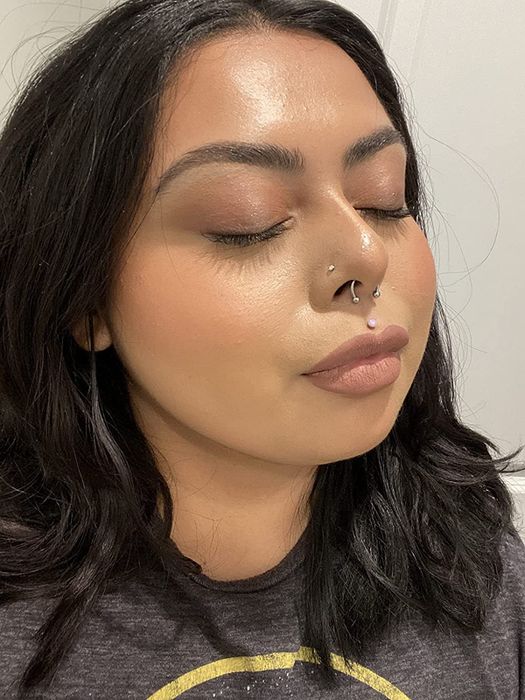 Reviewer showing a flawless matte finish a few hours after using the spray.