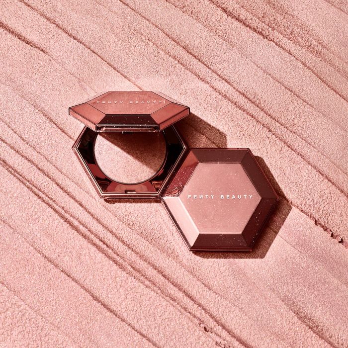 The hexagon-shaped packaging for the pink diamond shimmer.
