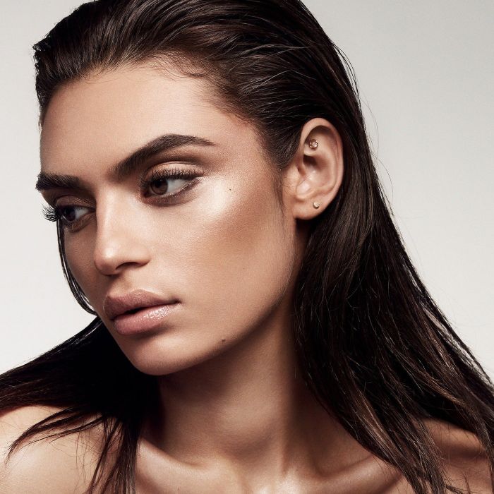 A model showcasing a radiant, highlighted glow