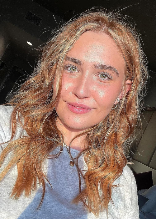 Another reviewer flaunting a glowing complexion.