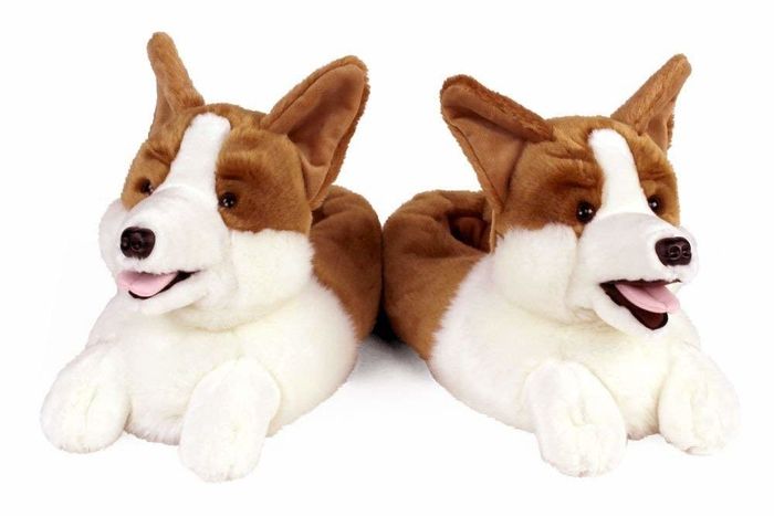Slippers shaped like the cutest corgis