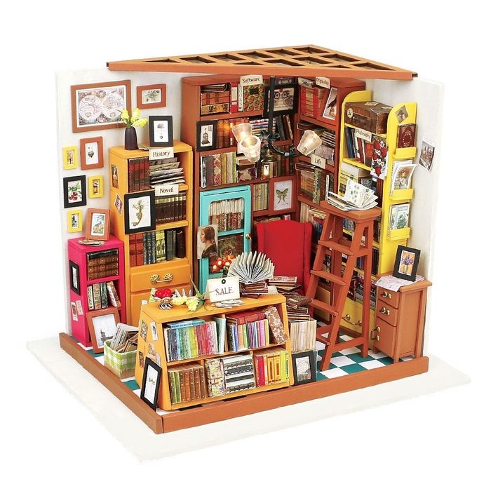 the miniature bookstore model