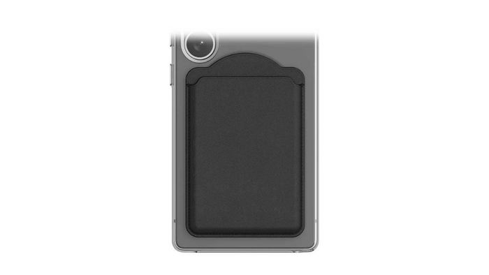 Samsung Magnetic Wallet với thiết kế vòng từ tính nâng cao, giúp ví không làm che mất ống kính camera, khác với nhiều sản phẩm từ các nhà sản xuất bên ngoài.