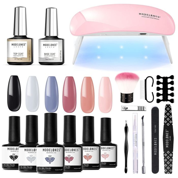 All the tools and products included in the kit