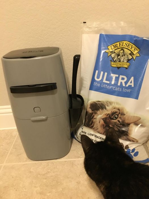 A bag of Dr. Elsey's cat litter.