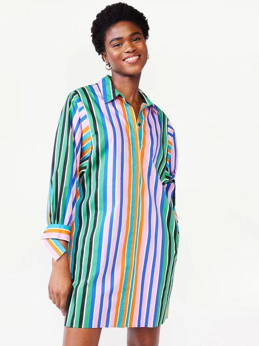 The model is wearing the color block dress.