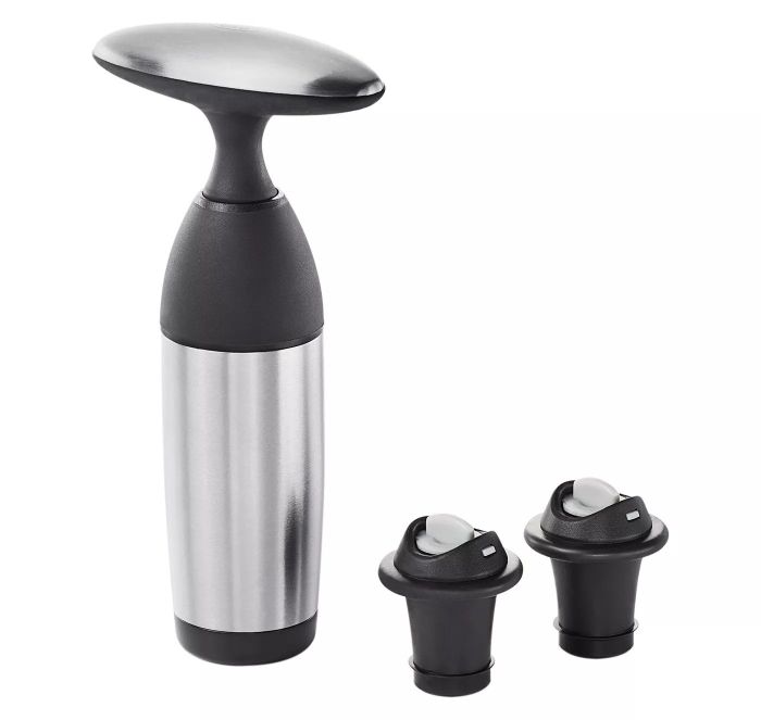 The wine preserver accompanied by two stoppers, designed to keep the wine fresh after opening.