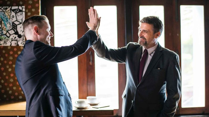 Thương lượng là một phương pháp giải quyết tranh chấp, nhằm tìm ra hướng giải quyết tối ưu và hợp lý cho tất cả các bên liên quan