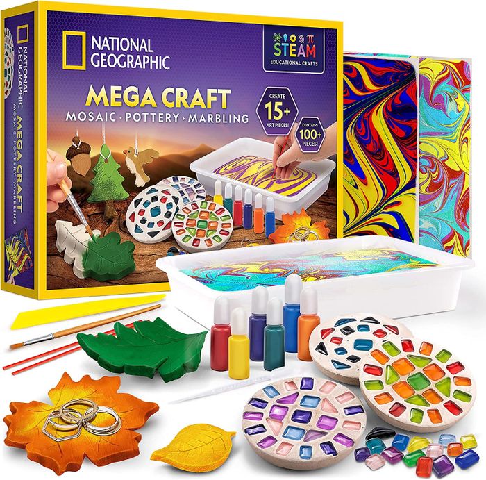 A National Geographic arts and crafts kit filled with exciting projects and creative possibilities.